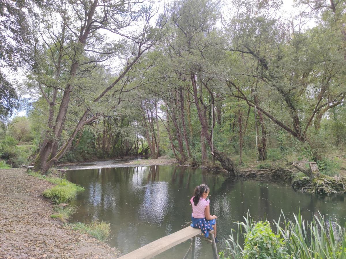 Casita Junto Al Rio En Un Entorno Natural Monforte De Lemos Exteriör bild